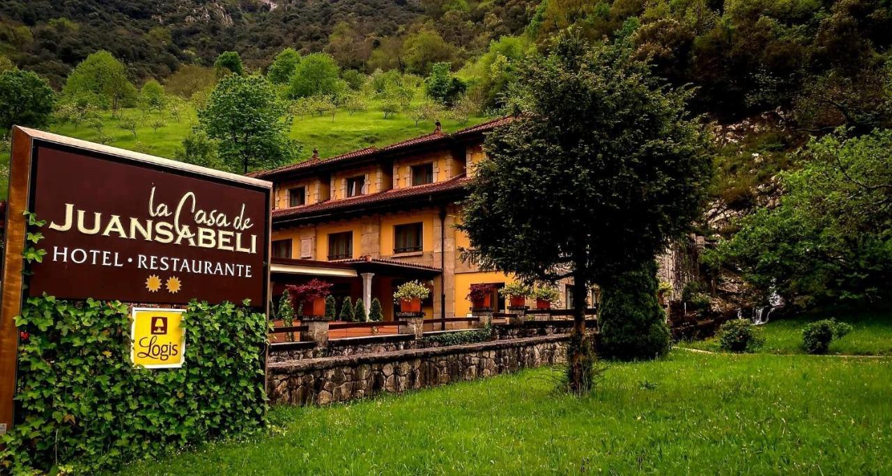 Logis Hotel Restaurante La Casa De Juansabeli Arenas De Cabrales Bagian luar foto